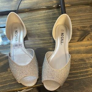 No Call open toe shoes 7 1/2